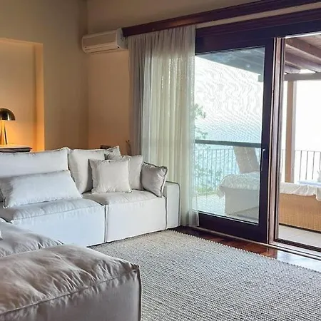 Villa Carmel